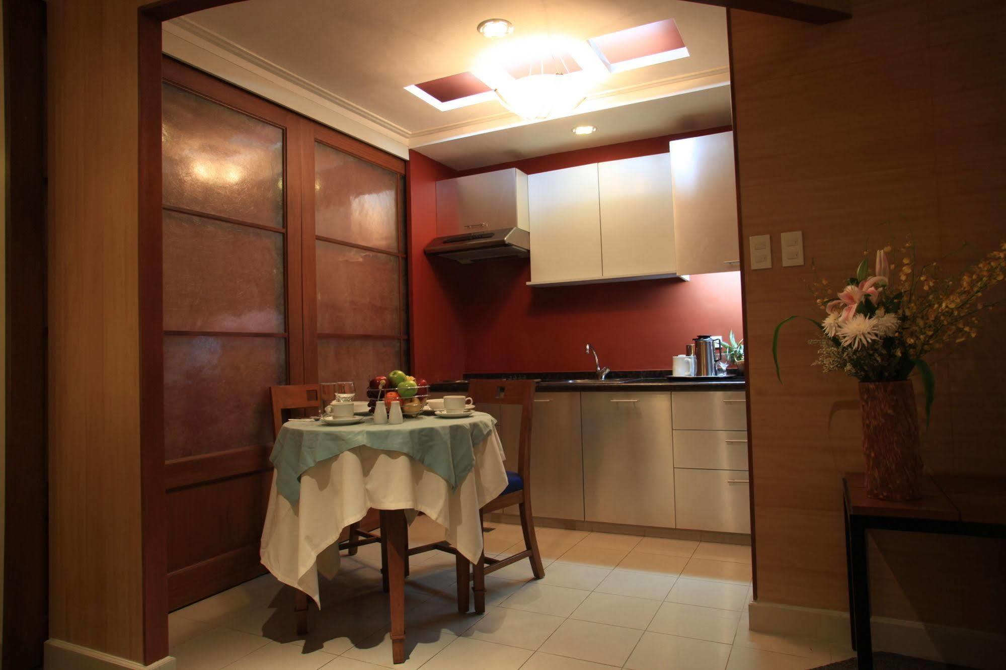 Mabini Mansion & Residential 3*